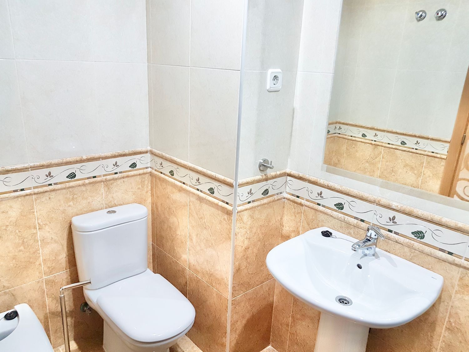 Piso en avenida Don Juan de Borbón, 202 - Foto 11