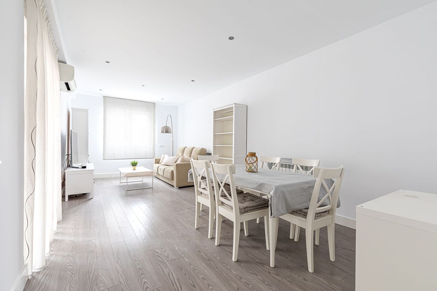 Piso en calle de Clara del Rey, 43