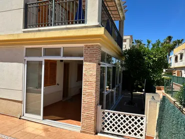 Planta baja en  Avenida Diputación Provincial 1 - Foto 3