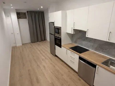 Piso en calle de Valmojado, 113