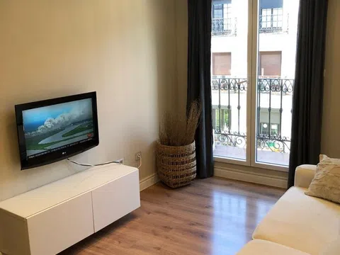 Piso en calle de Valencia, 9