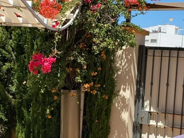 Chalet pareado en calle Juanito Valderrama, 27 - Foto 1