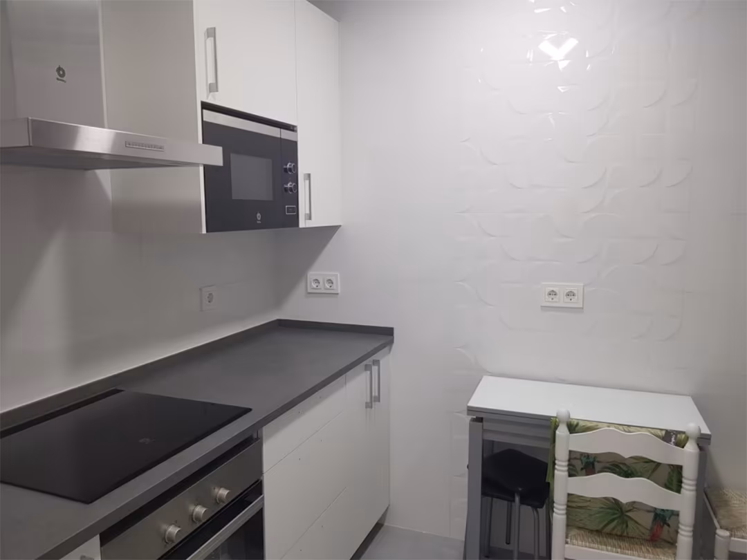 Piso en  Avenida de la Reina Victoria 30 - Foto 18