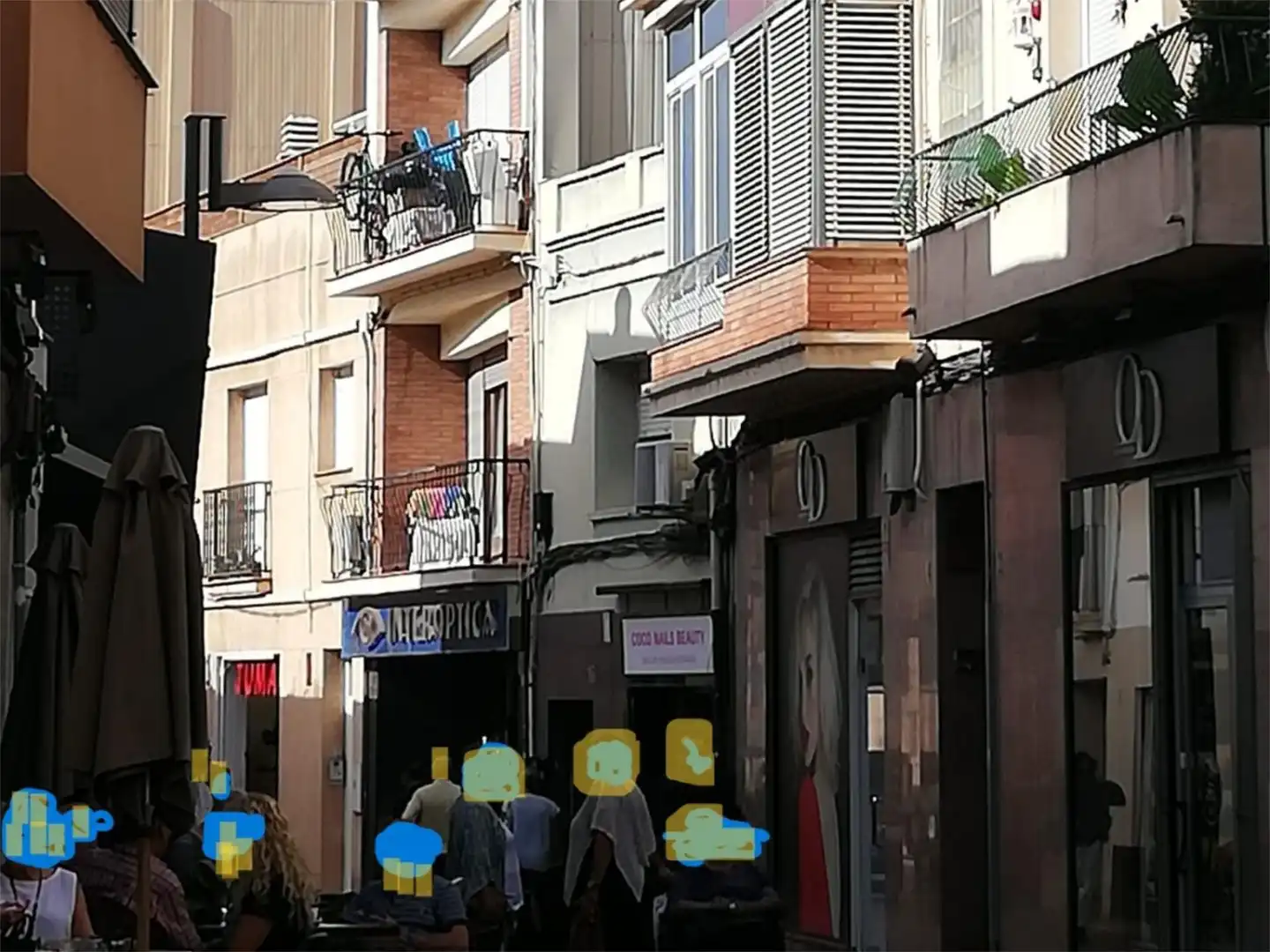 Local comercial en  Carrer Màrtirs del Setge de 1714 14 - Foto 2