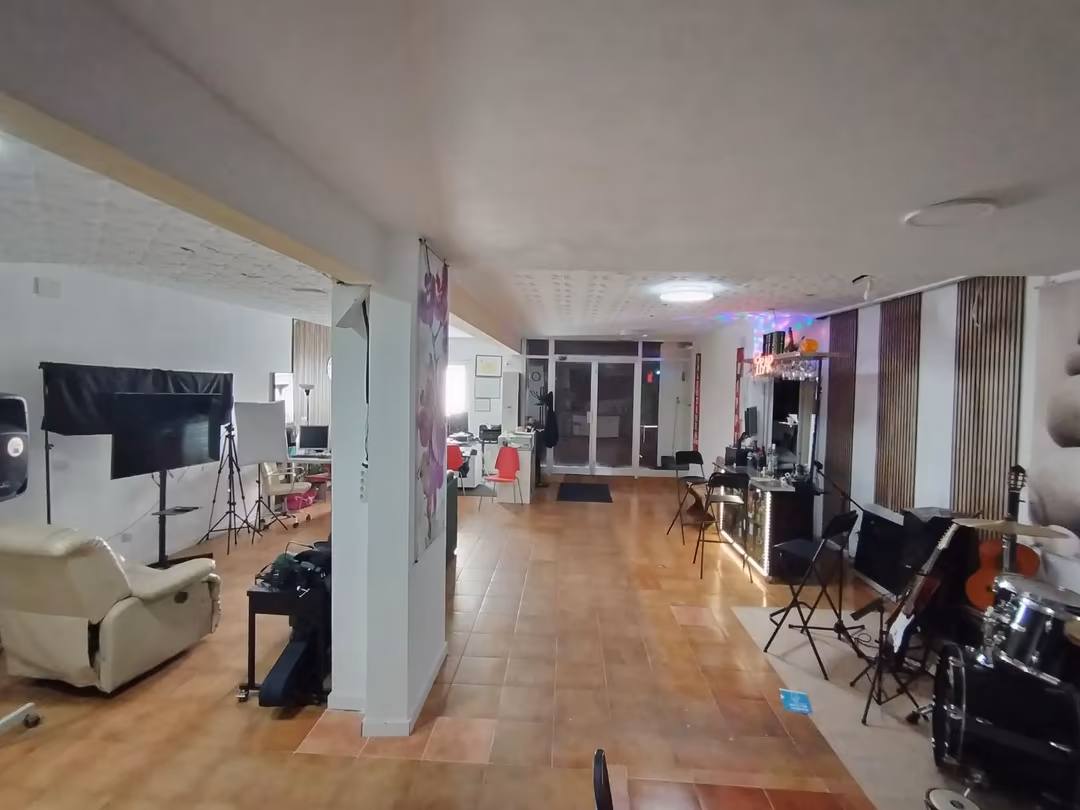 Local comercial en  Carrer del Cid Campeador 102 - Foto 7