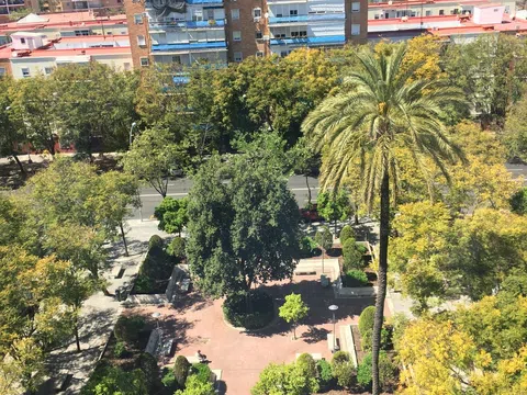 Piso en plaza el Juncal, 5