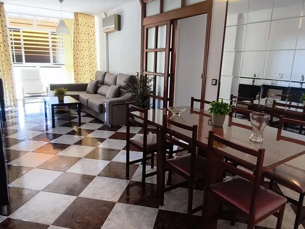 Piso en Plaza Valentin Ortigosa, Los Guindos - Parque Mediterráneo - Santa Paula - Foto 11