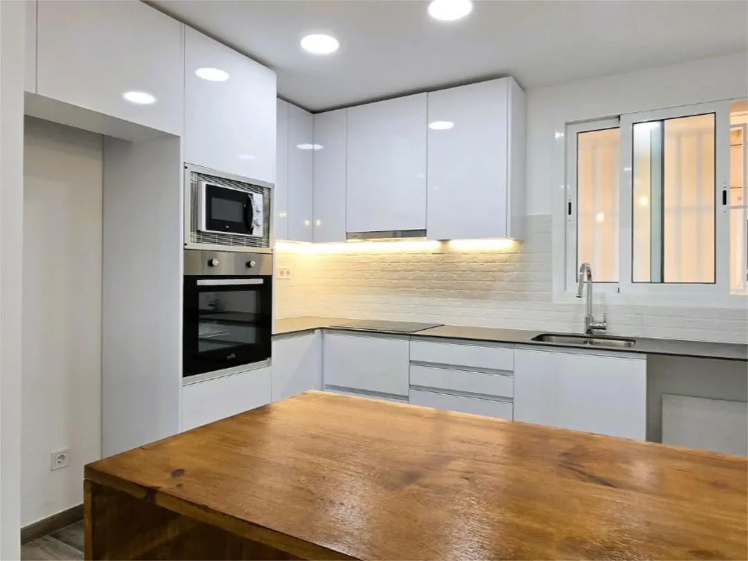 Piso en  Carrer de Concepción Arenal 144 - Foto 1