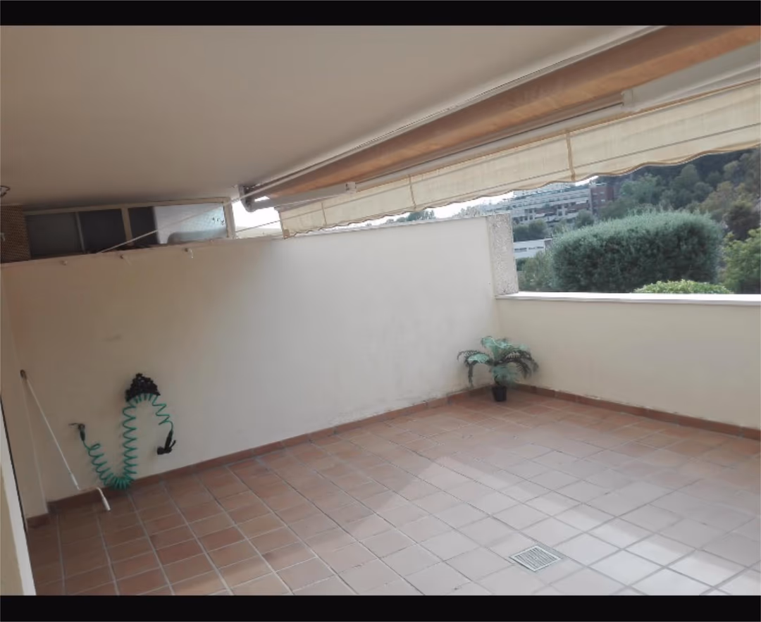Piso en  Calle Lingüista Manuel Seco 18 - Foto 3