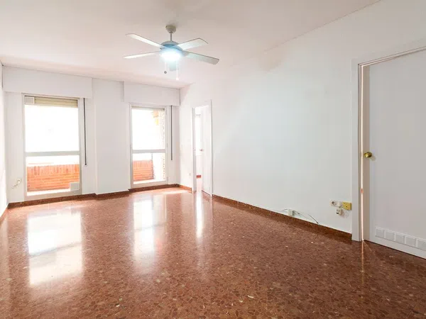 Piso en Avenida de Cervantes, 6, El Vial - Ronda de Tejares, Córdoba - Foto 2