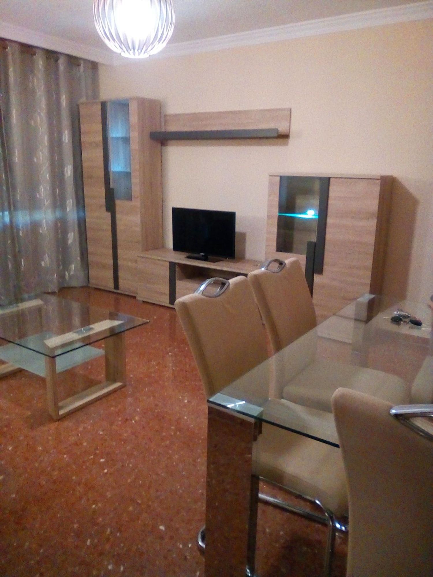 Piso en plaza Pintor Isidoro Marín, 4