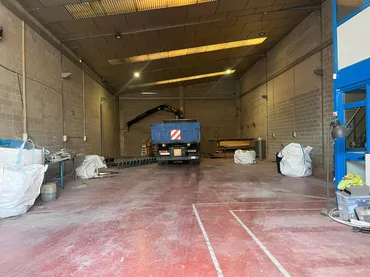 Nave Industrial en  Carrer de l'Oliverar 12 - Foto 3