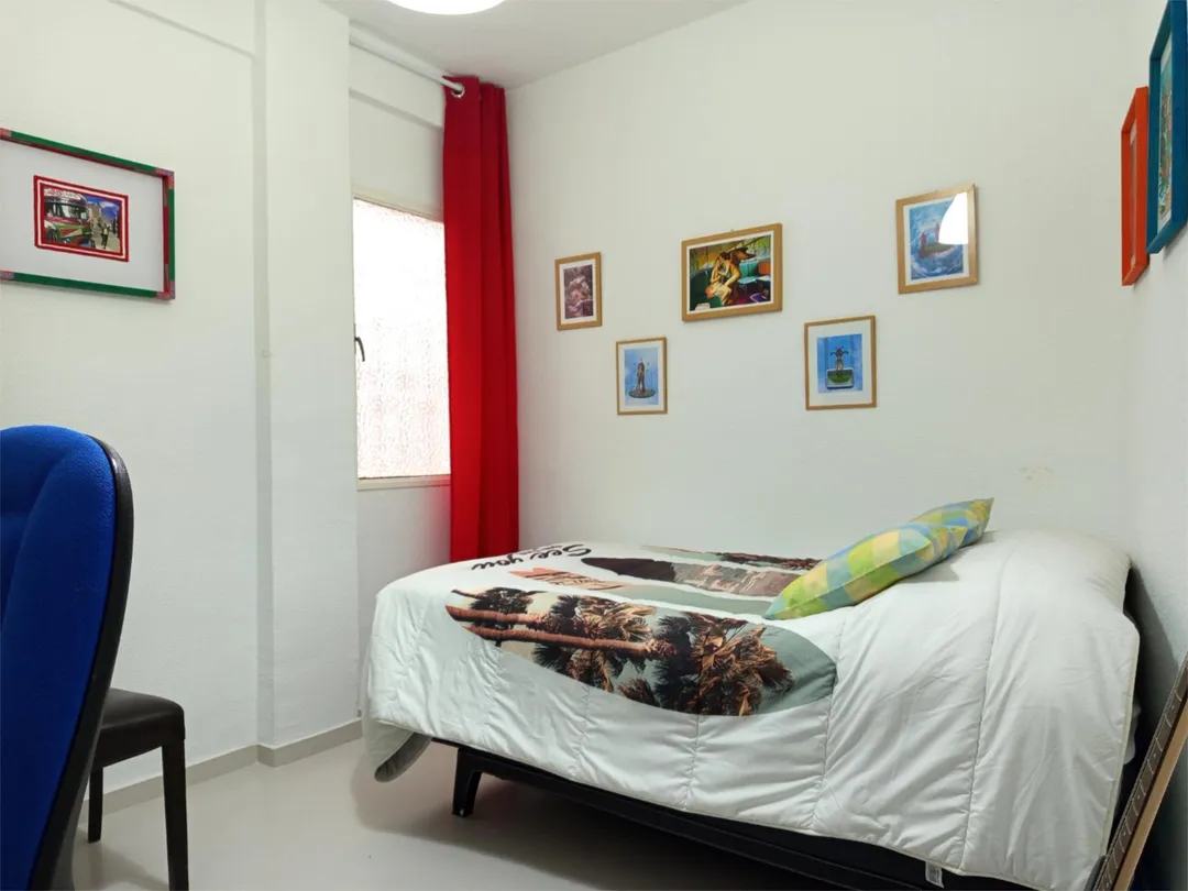 Piso en  Avenida Doctor López Cantarero Ballesteros 15 - Foto 2