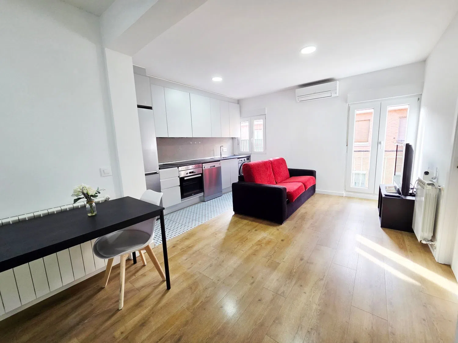 Piso en calle de Garci-Nuño, 21 - Foto 1