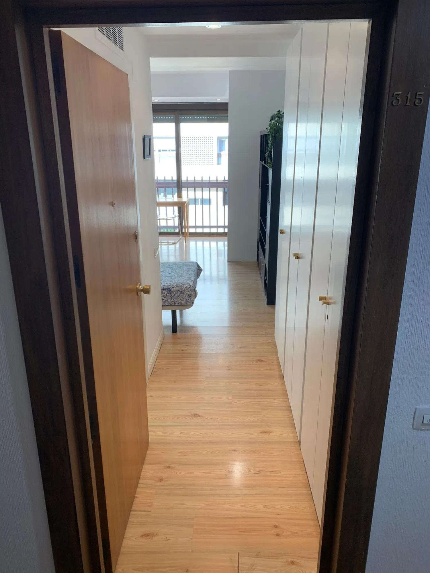 Estudio en calle de la Infanta Mercedes, 92 - Foto 2