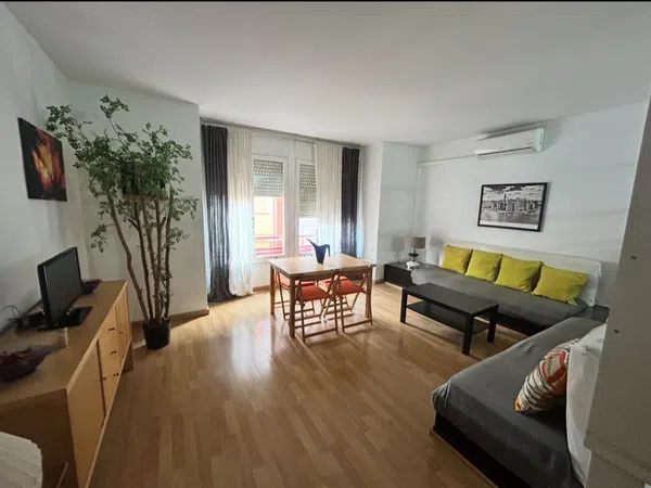 Estudio en calle del Remei, 10 -12 - Foto 1