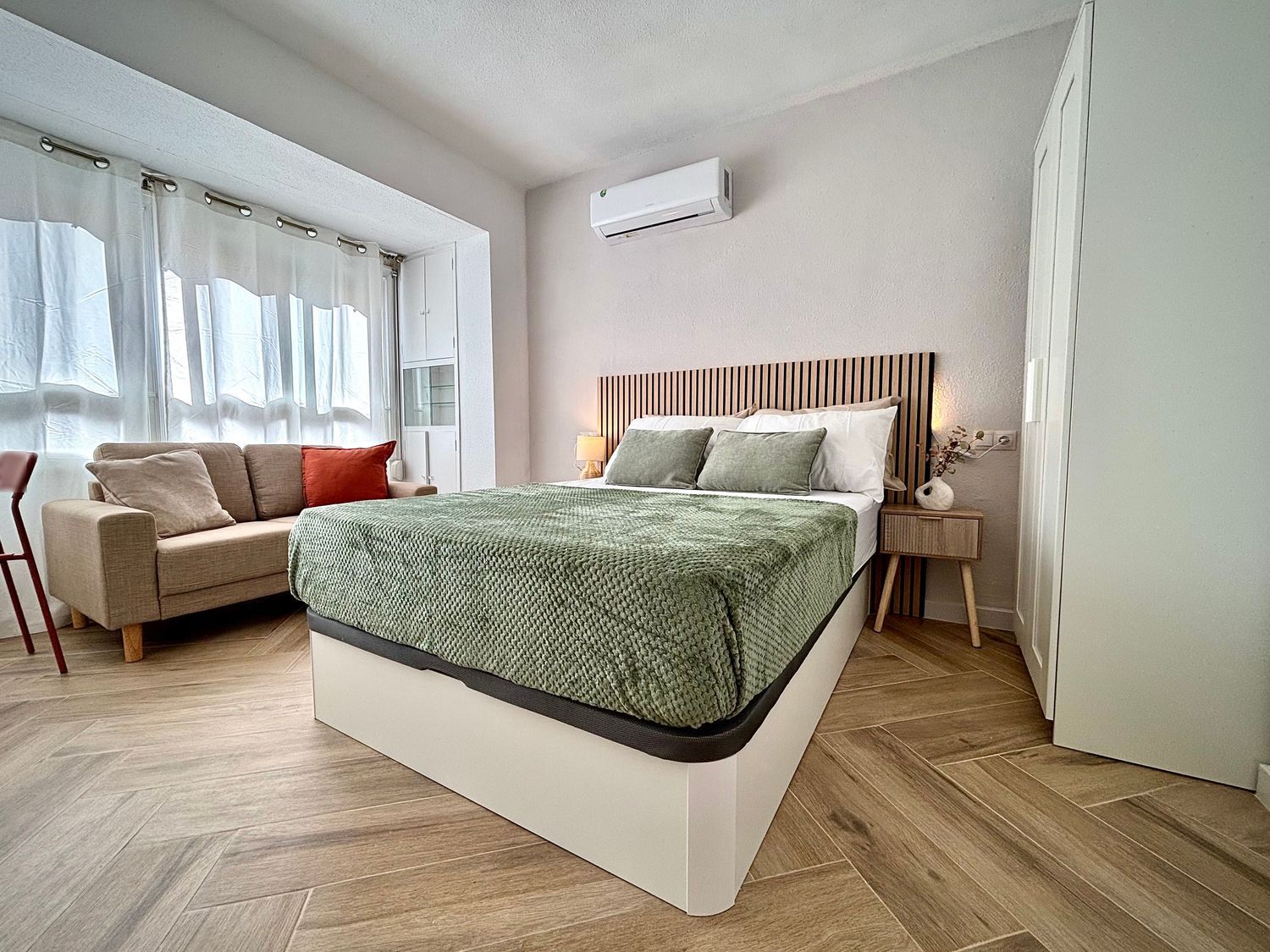 Estudio en calle Carmen Tato, 10 - Foto 1