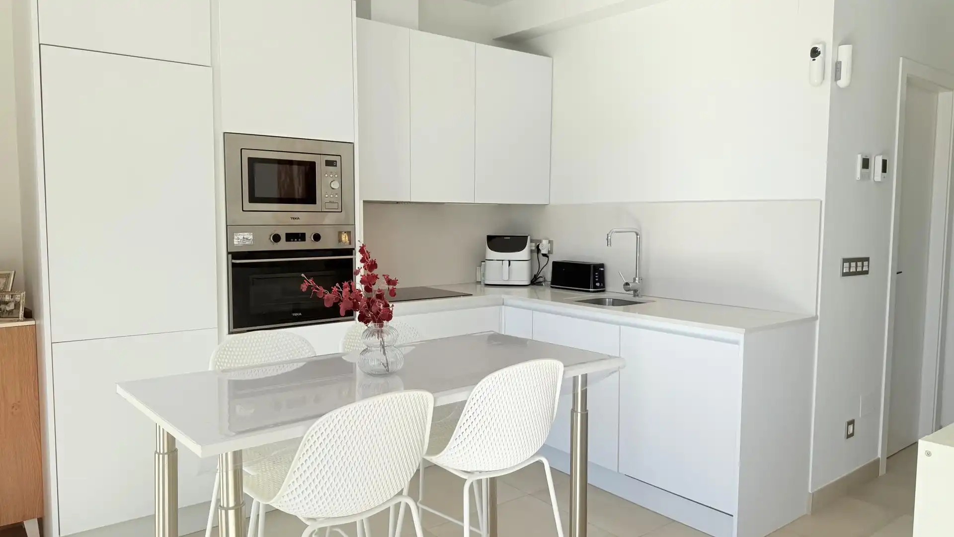 Planta baja en  Carrer d'Equador 22 - Foto 7