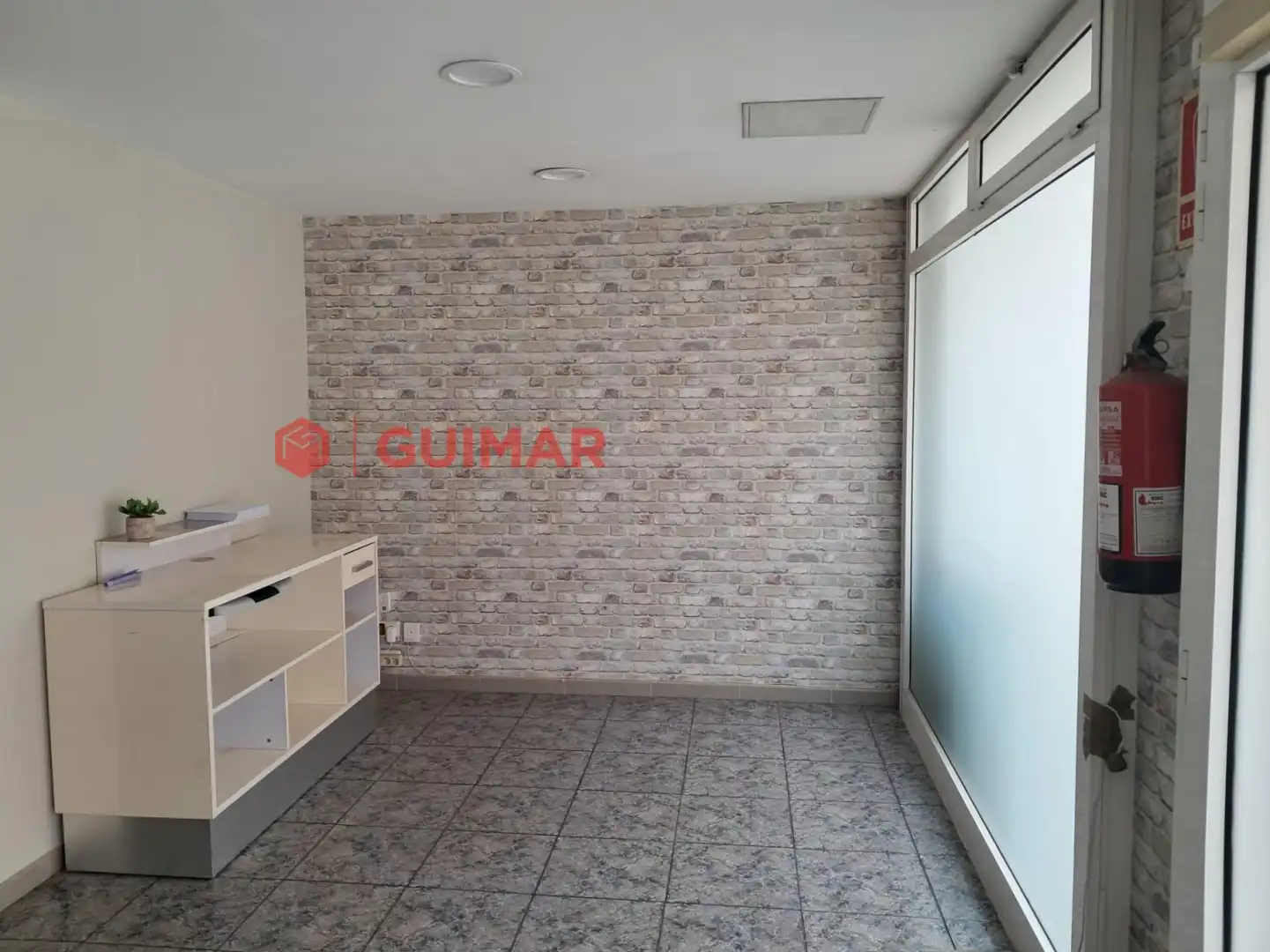 Local comercial en  Esplugues de Llobregat - Carrer de la Lleialtat - Foto 6