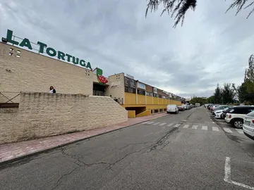 Local comercial en  Avenida de Atenas 2 - Foto 1