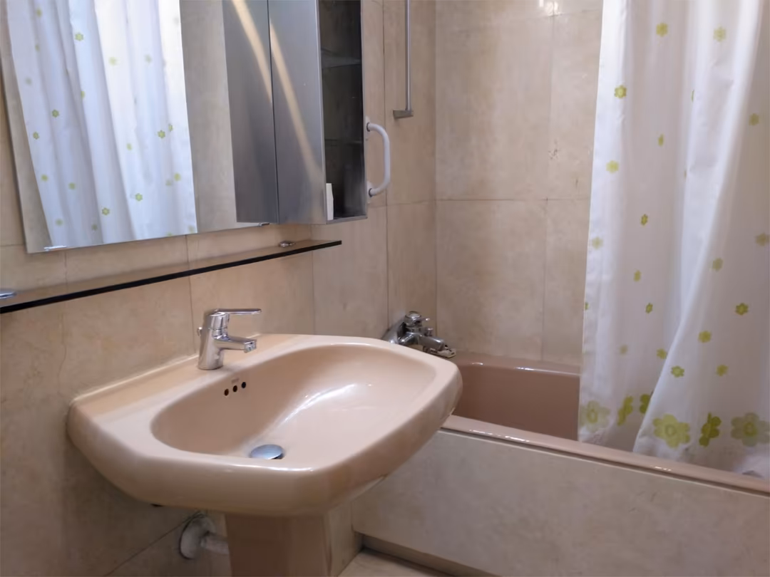 Piso en  Calle de Juan Esplandiú 4 - Foto 9