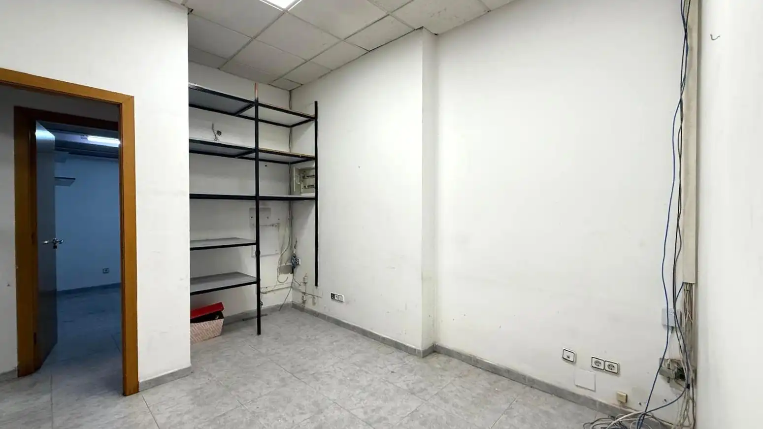 Local comercial en Badalona - Foto 6