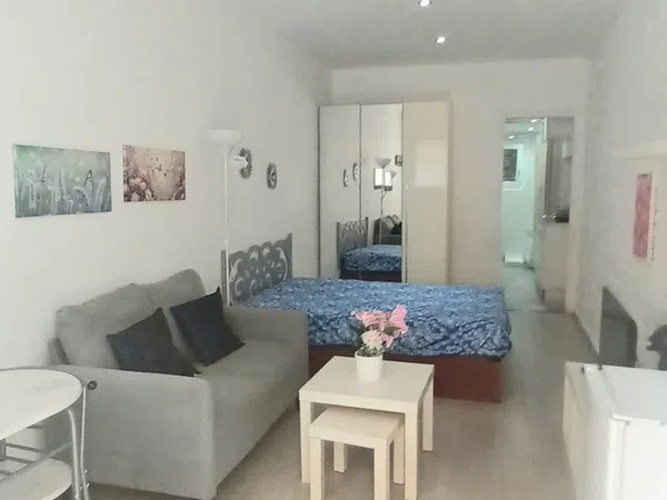 Estudio en calle de Mascaró, 11