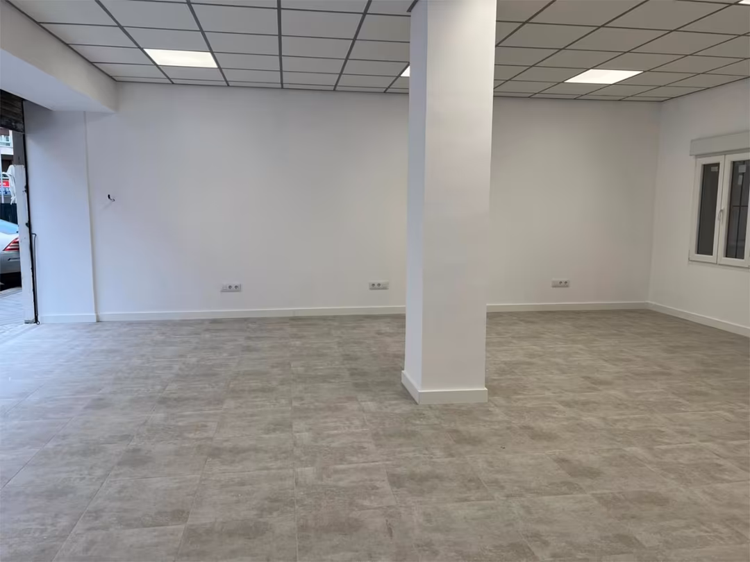 Planta baja en  Calle de Jacinto Verdaguer 13 - Foto 8