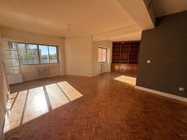 Piso en plaza Juan Antonio Suanzes, 1