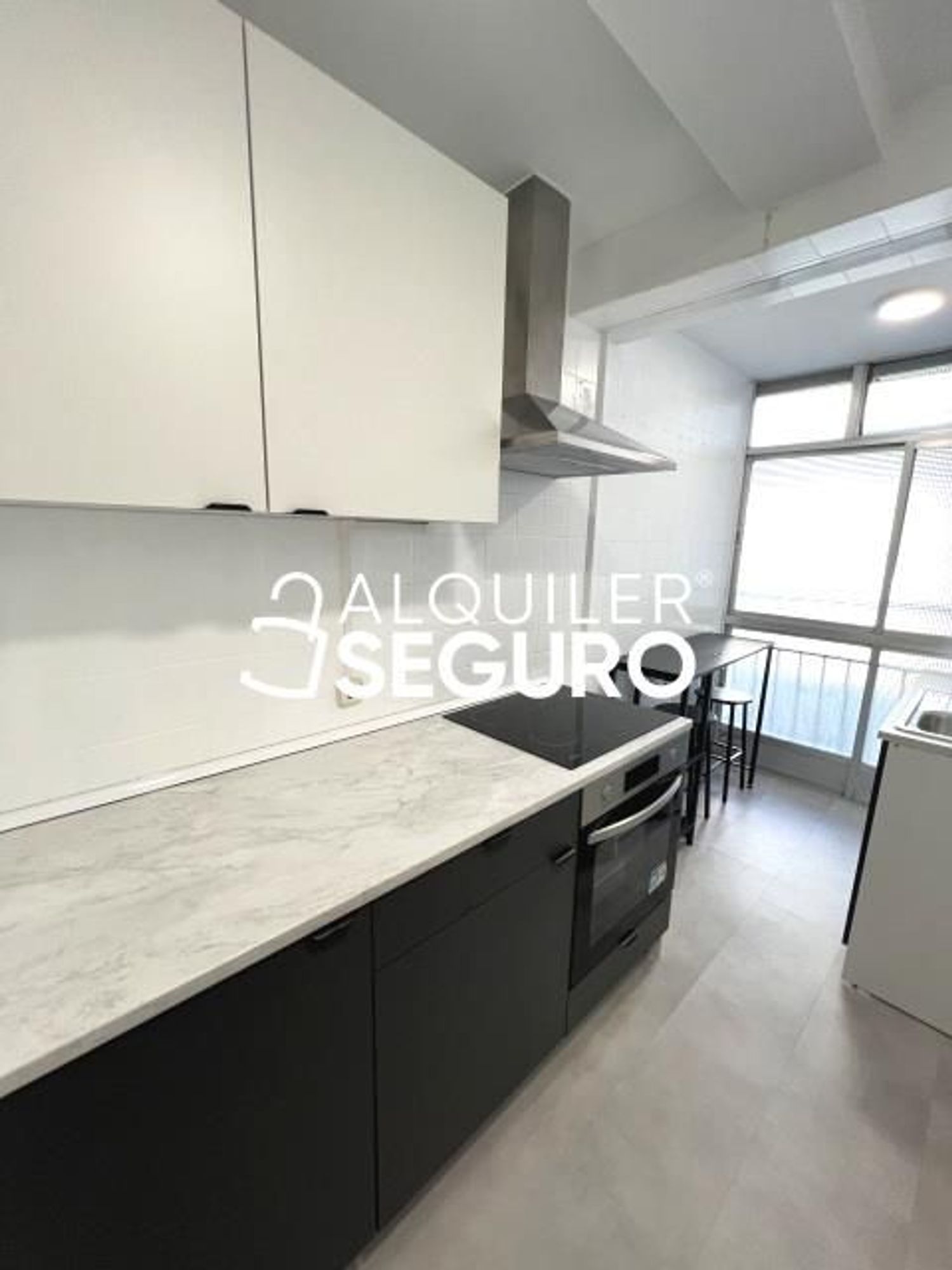 Piso en Calle de la Bureba - Foto 6