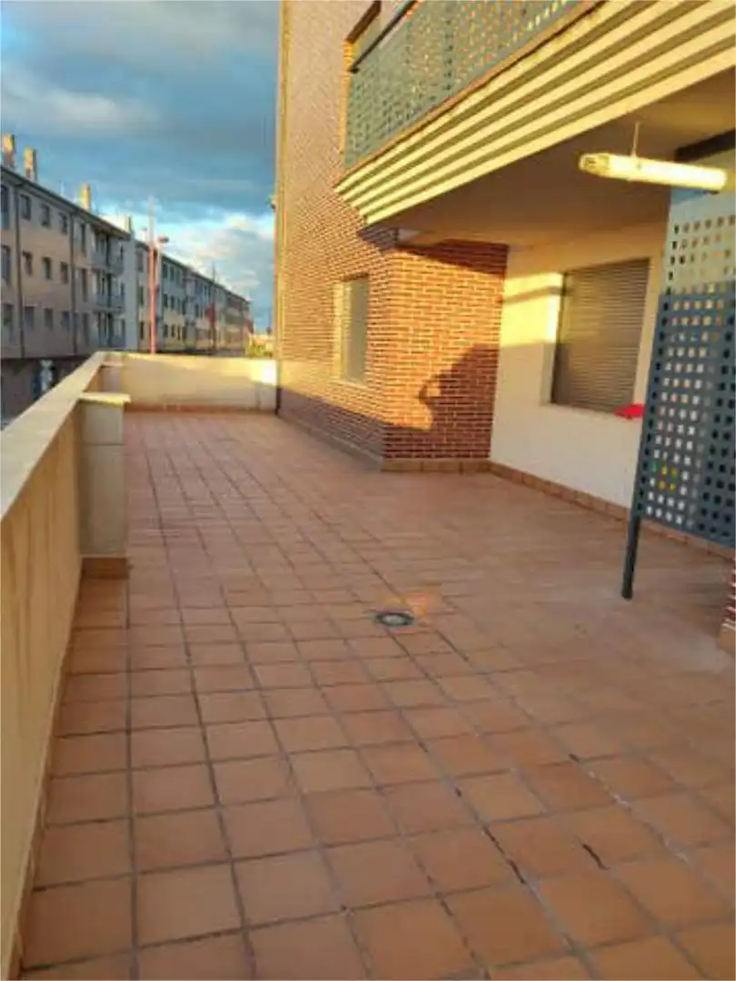 Piso en Trobajo del Camino - Foto 4