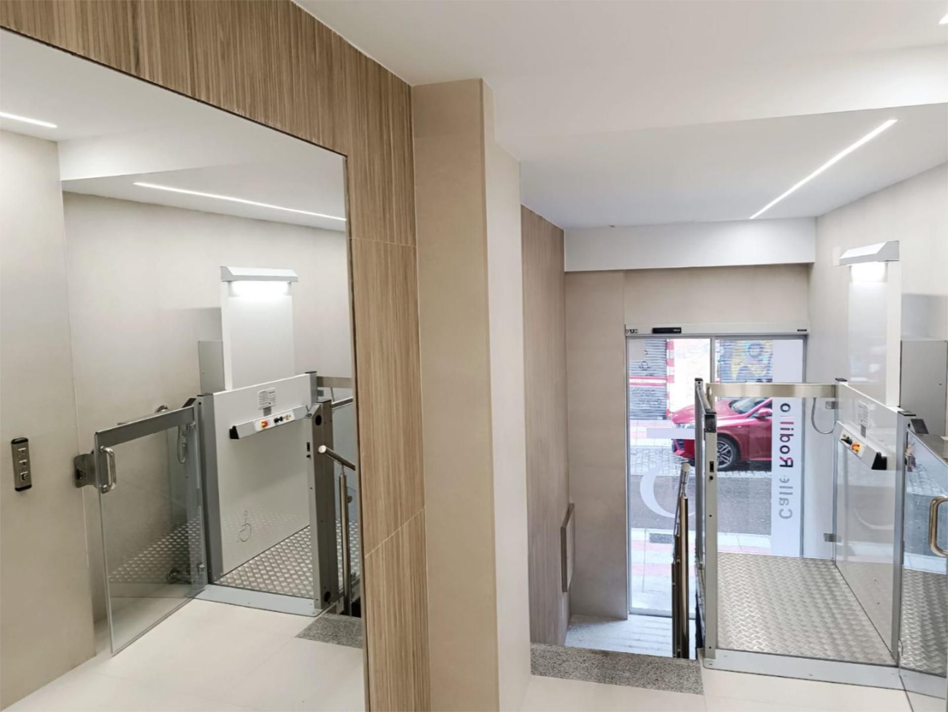 Piso en  Calle Rodillo 5