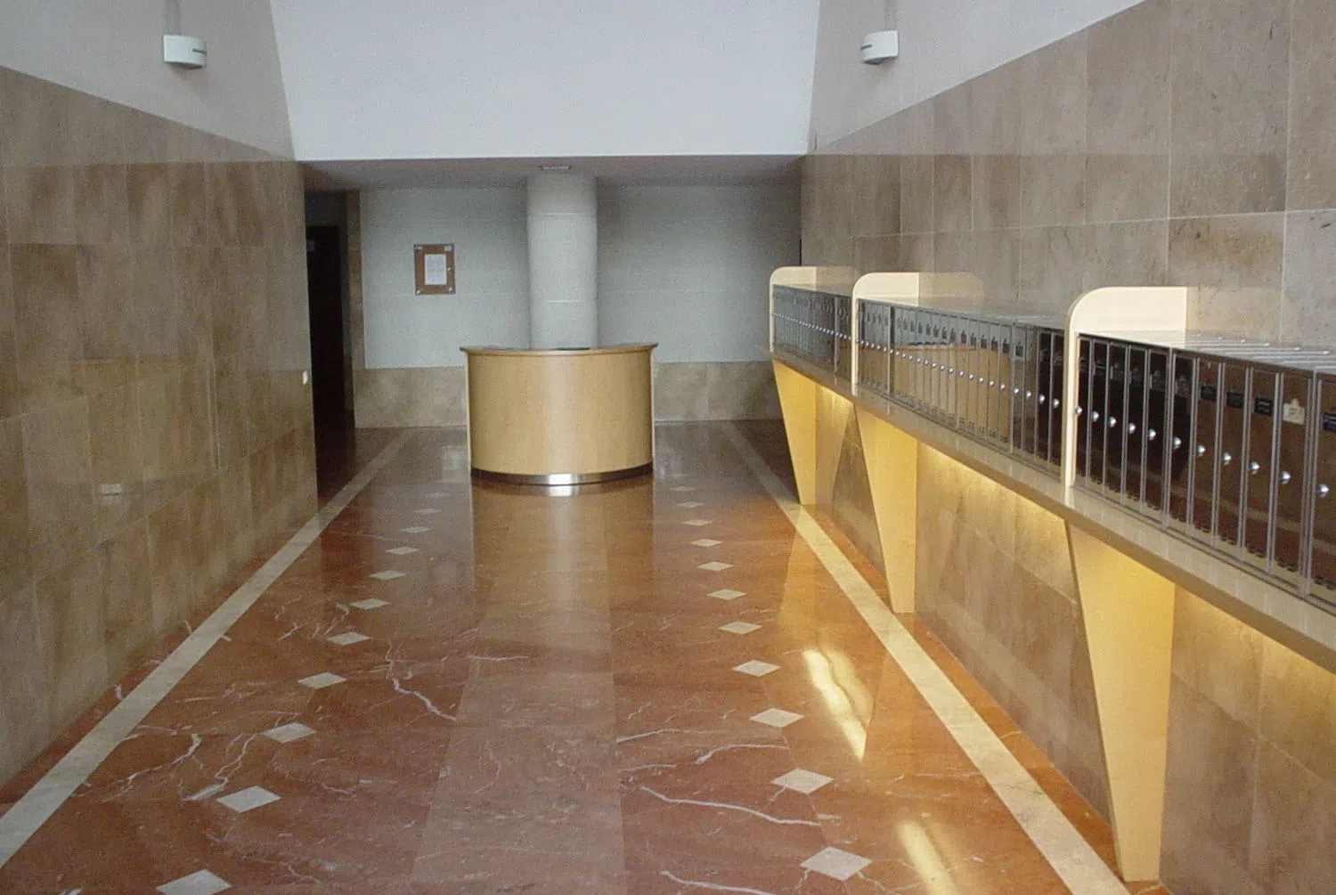 Piso en calle de la Marina, 159 - Foto 1