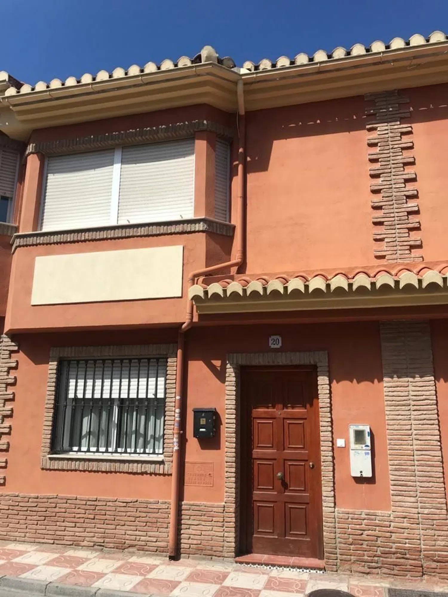 Chalet adosado en calle Bécquer, 20