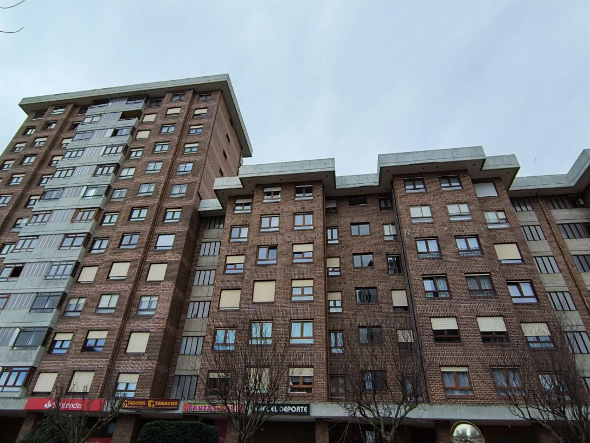 Piso en  Avenida Herrera Oria 31B - Foto 19