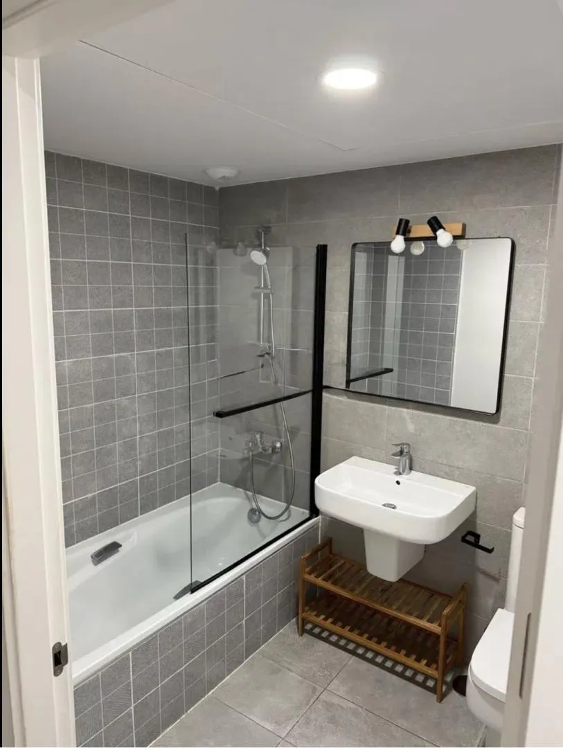 Piso en  Calle Castillejos 95 - Foto 9