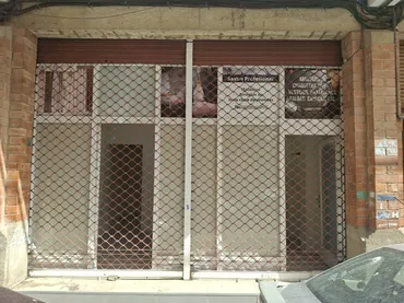 Local comercial en  Carrer Santiago Rusiñol 41 - Foto 1