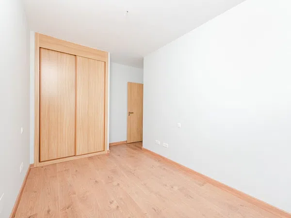 Piso en avenida Joan Miró - Foto 9