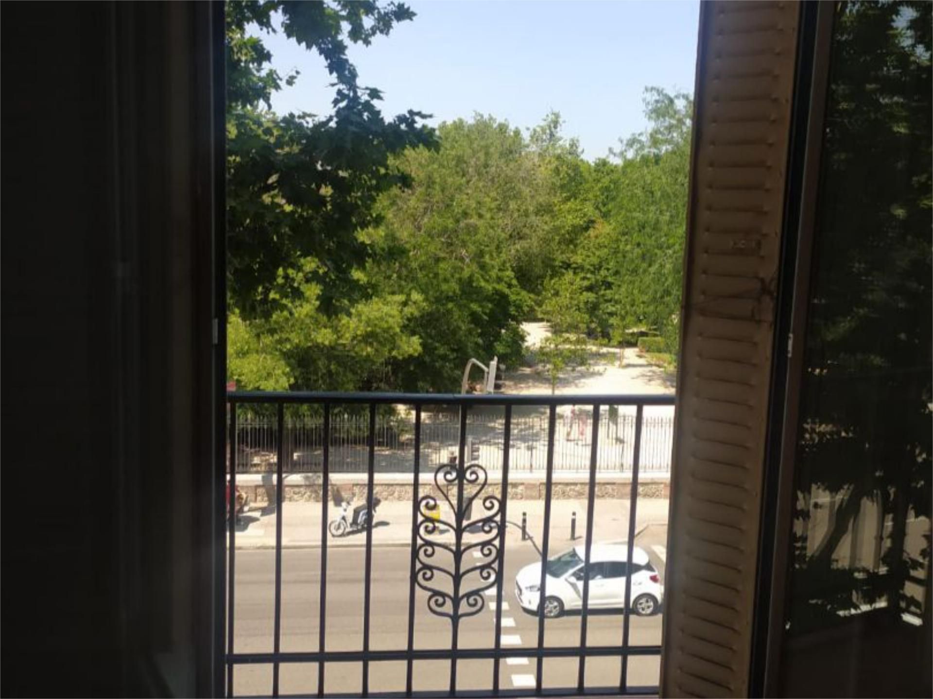 Piso en  Avenida de Menéndez Pelayo 19 - Foto 1