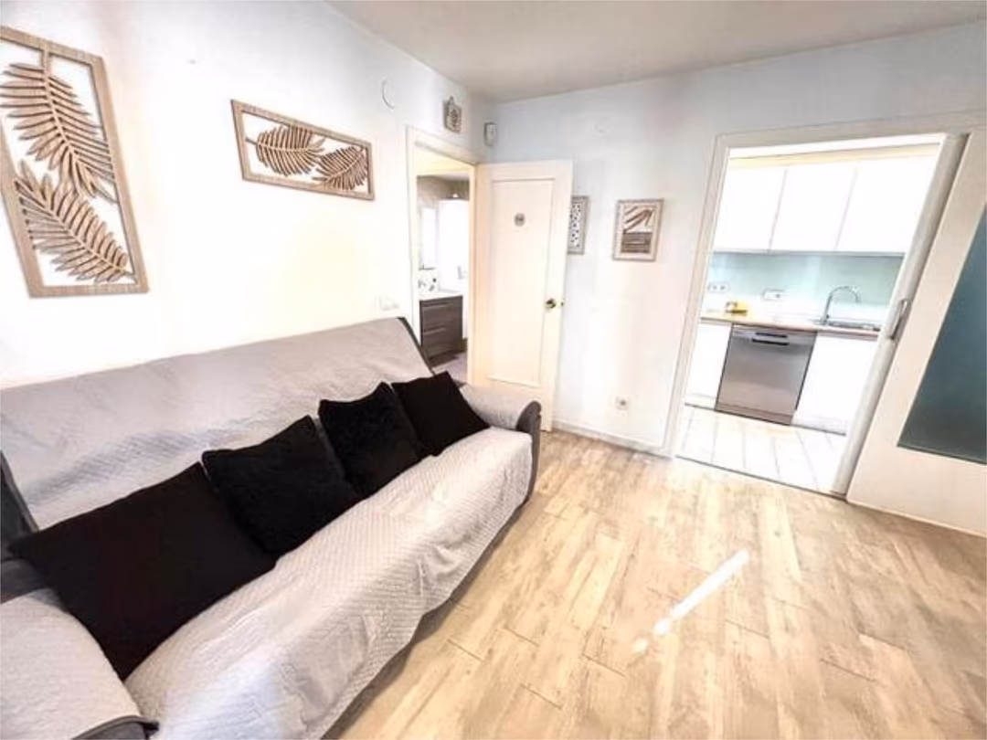 Piso en Enero 750 euros - Foto 3