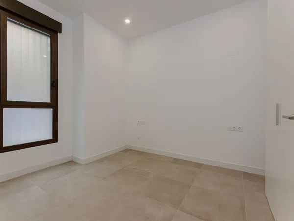 Piso en Calle de Benicarló, 24 - Foto 5