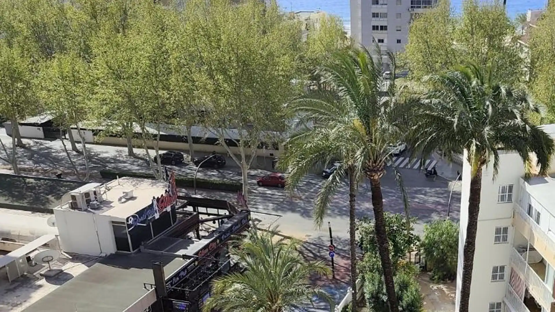 Piso en  Calle Gerona 28 - Foto 2