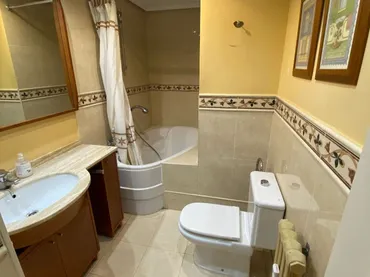Apartamento en  Calle Pintor Zubiri 4 - Foto 2