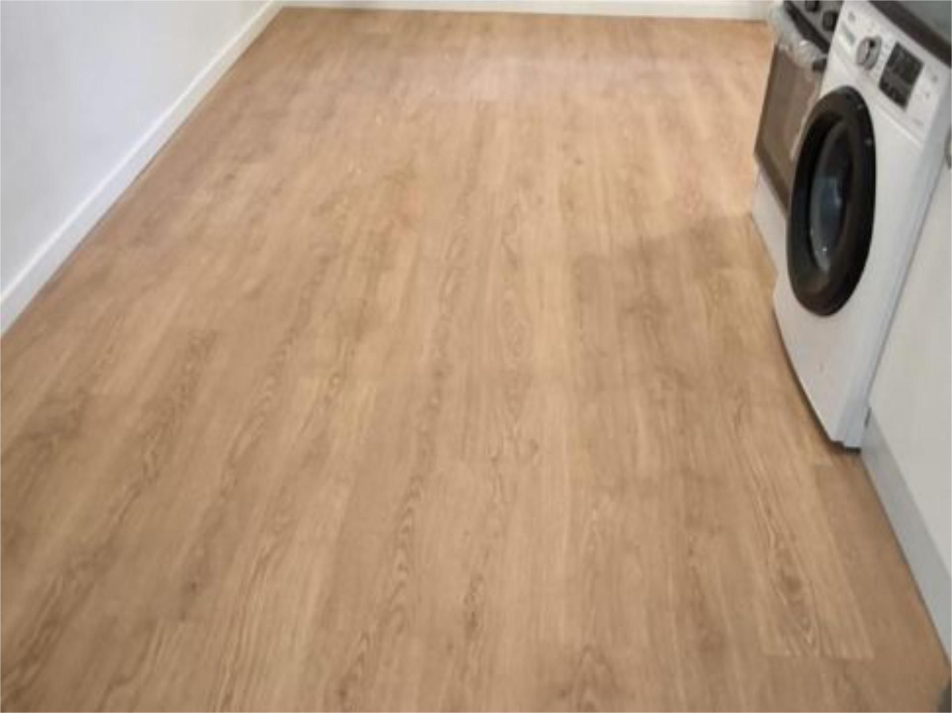 Piso en  Calle de Eugenia de Montijo 80 - Foto 2