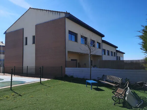 Chalet adosado en Camino Haza de la Virgen, 22 - Foto 4