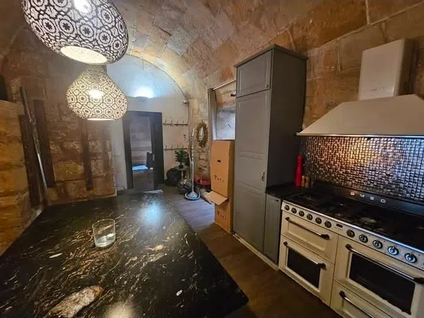 Piso en calle de Can Savellà, 13 - Foto 1