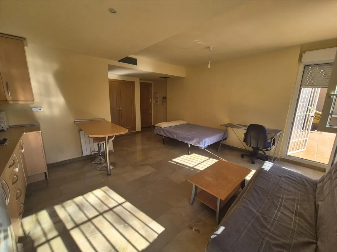 Piso en  Calle Albondón 9 - Foto 6