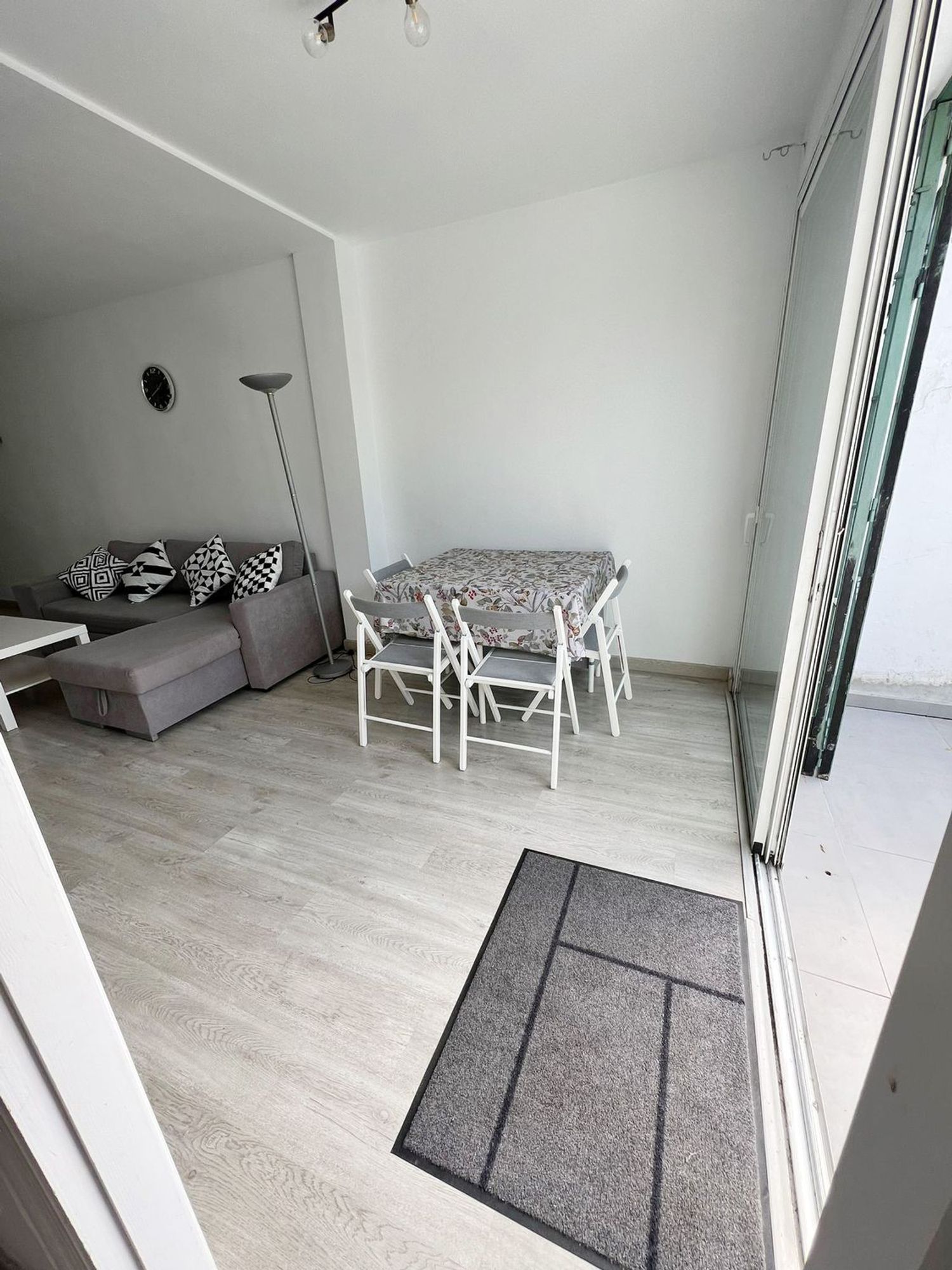 Piso en calle de Ojen, 10 - Foto 3