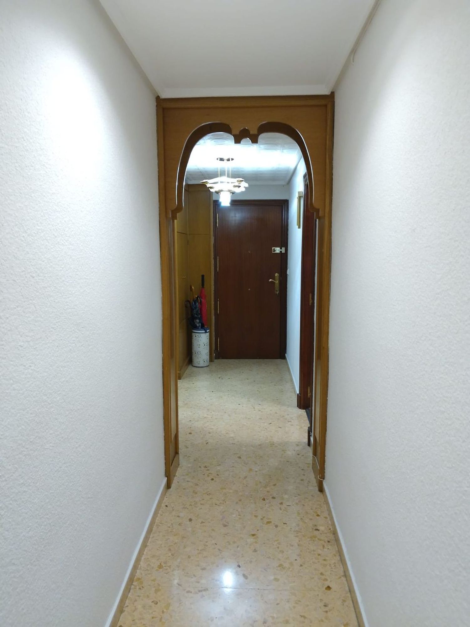 Piso en calle del Monasterio de Poblet, 31 -33 - Foto 2