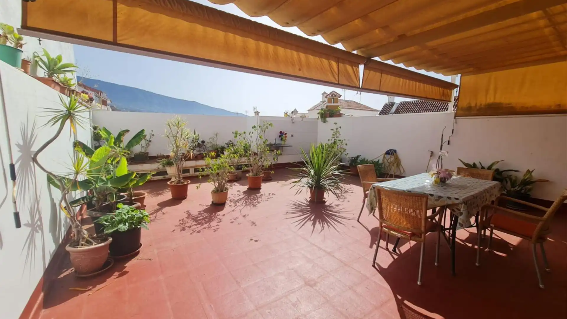 Casa adosada en  Calle Leonor Monteverde 11 - Foto 12